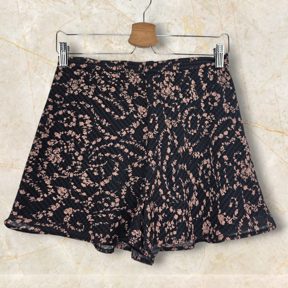 THE FIFTH‎ LABEL Flowy Printed Shorts Black & Blush Boho Style M - Picture 2 of 10